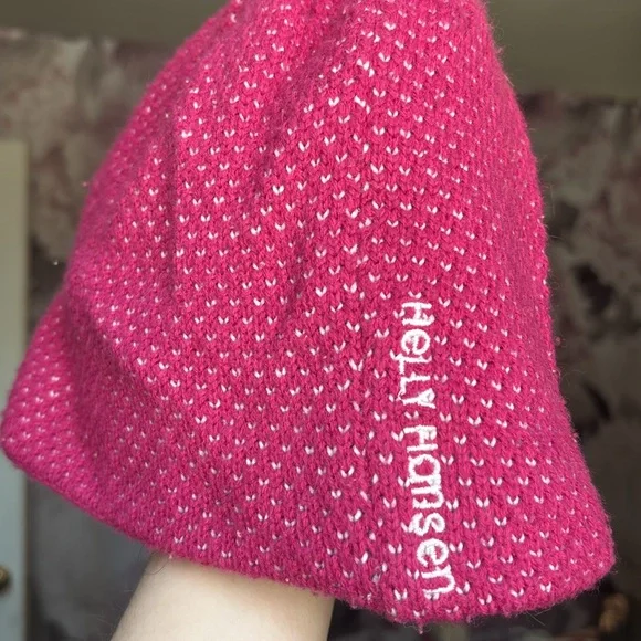 Toque - Picture 2 of 5